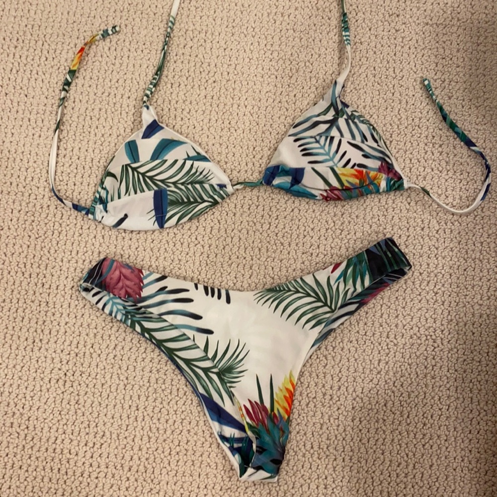 Bathing suit